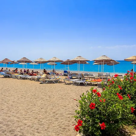 Club Aqua Plaza Отель 4*