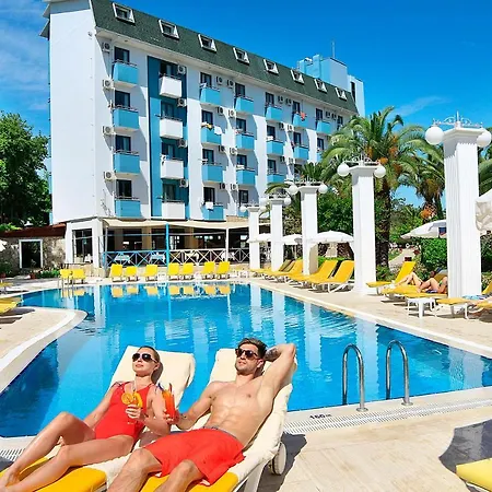 Club Aqua Plaza Отель 4*