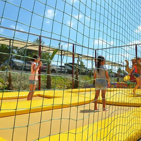 Отель Club Aqua Plaza