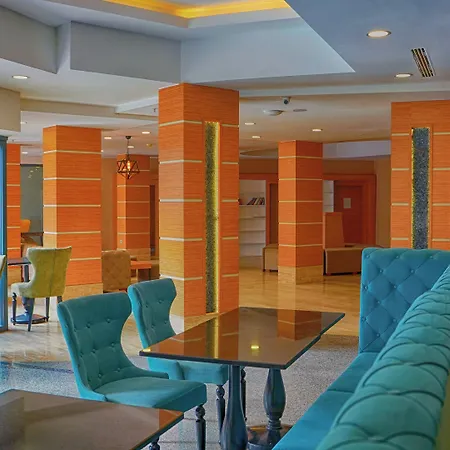 Club Aqua Plaza Отель 4*