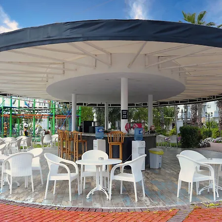 Отель Club Aqua Plaza