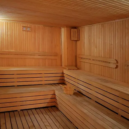 Отель Club Aqua Plaza