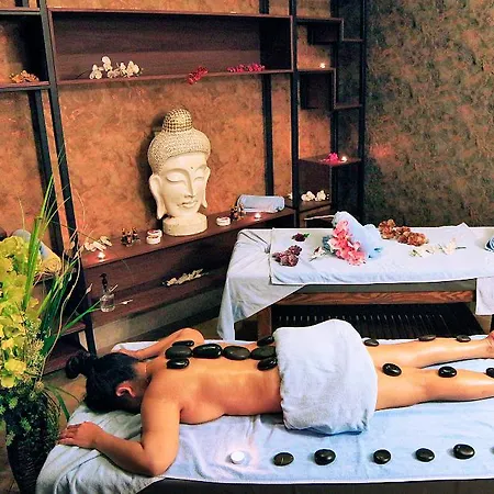 Отель Club Aqua Plaza