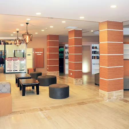 Club Aqua Plaza Hotel