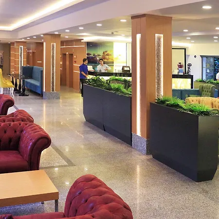 Club Aqua Plaza