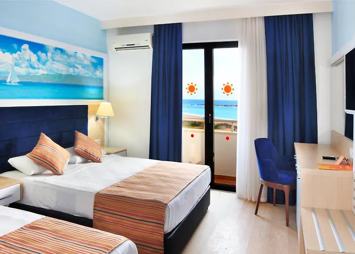 Club Aqua Plaza