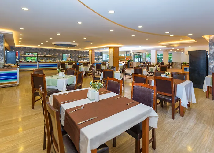 Club Aqua Plaza 호텔 알란야