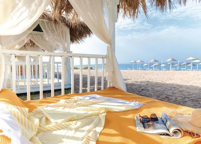 Club Aqua Plaza 4*