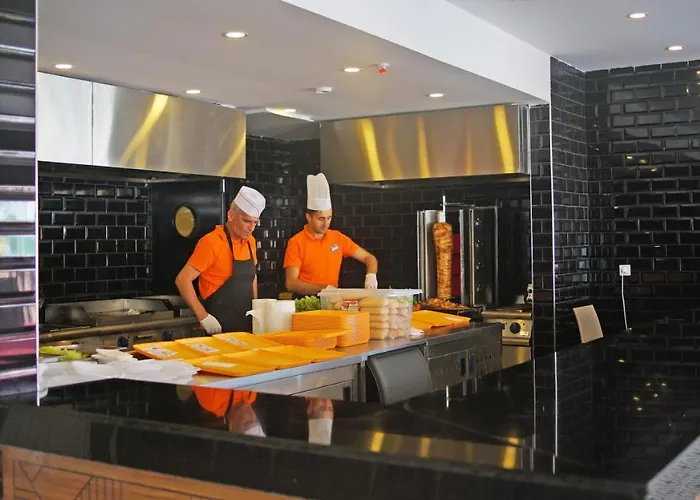 Club Aqua Plaza 호텔 알란야