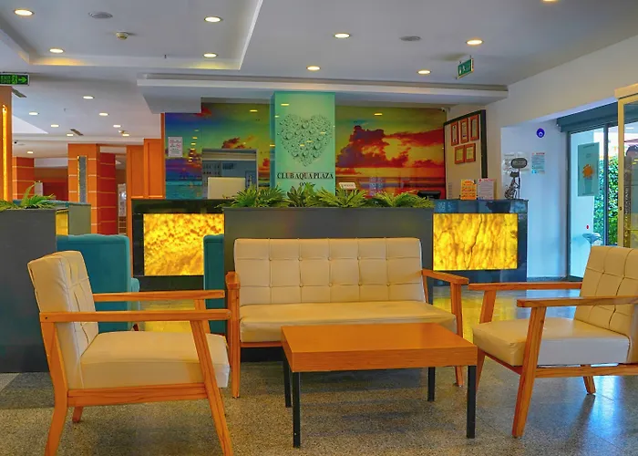 Club Aqua Plaza 호텔