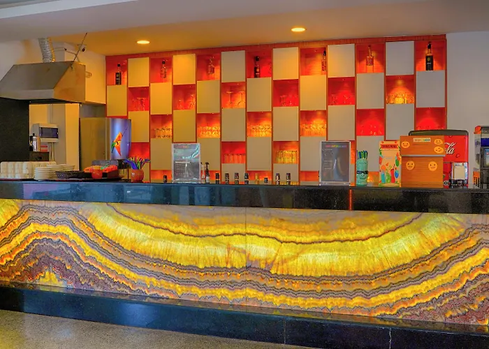 Club Aqua Plaza 호텔 4*