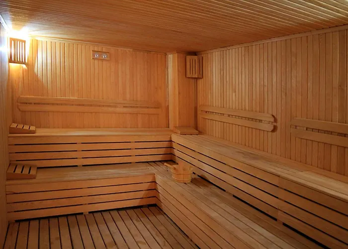 호텔 Club Aqua Plaza