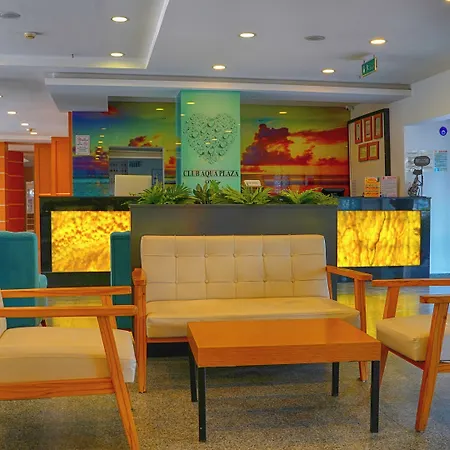 Club Aqua Plaza Hotel