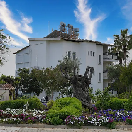 Club Aqua Plaza מלון 4*