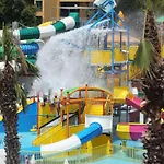 Club Aqua Plaza Hotel